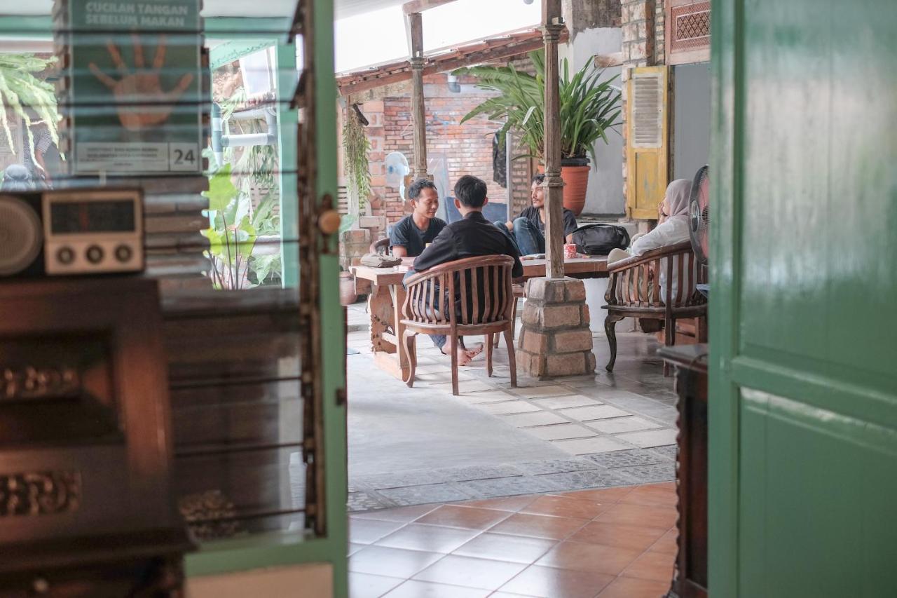Abrakadabra 747 Daire Yogyakarta Dış mekan fotoğraf